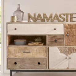 MOT BOIS NAMASTE RITUAL