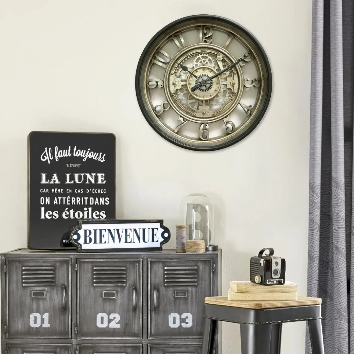 PENDULE PLASTIQUE D.51CM