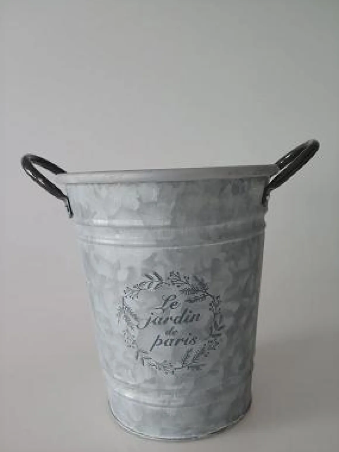 POT METAL POIGNEE METAL 22.5CM