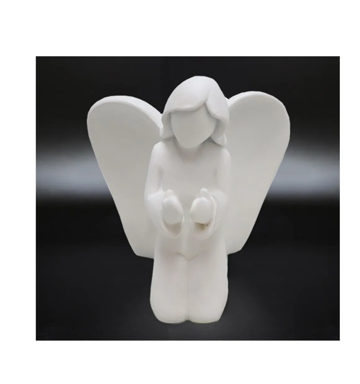 STATUETTE ANGE MAINS JOINTES 9.4X8X11CM BLANC